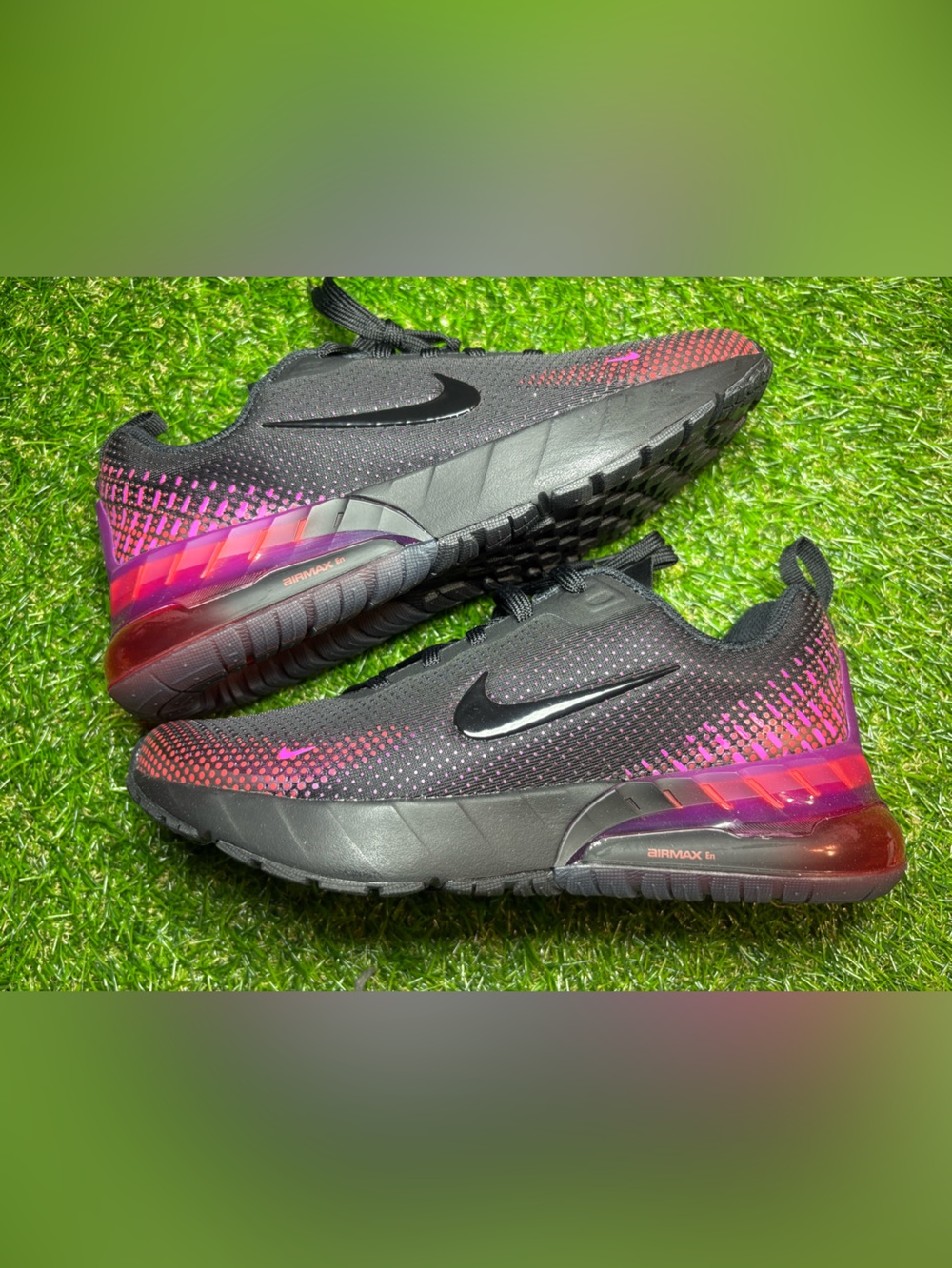 Nike Black with Pink/Purple Gradient Air Max Sneakers 5 youth, 6.5 women’s